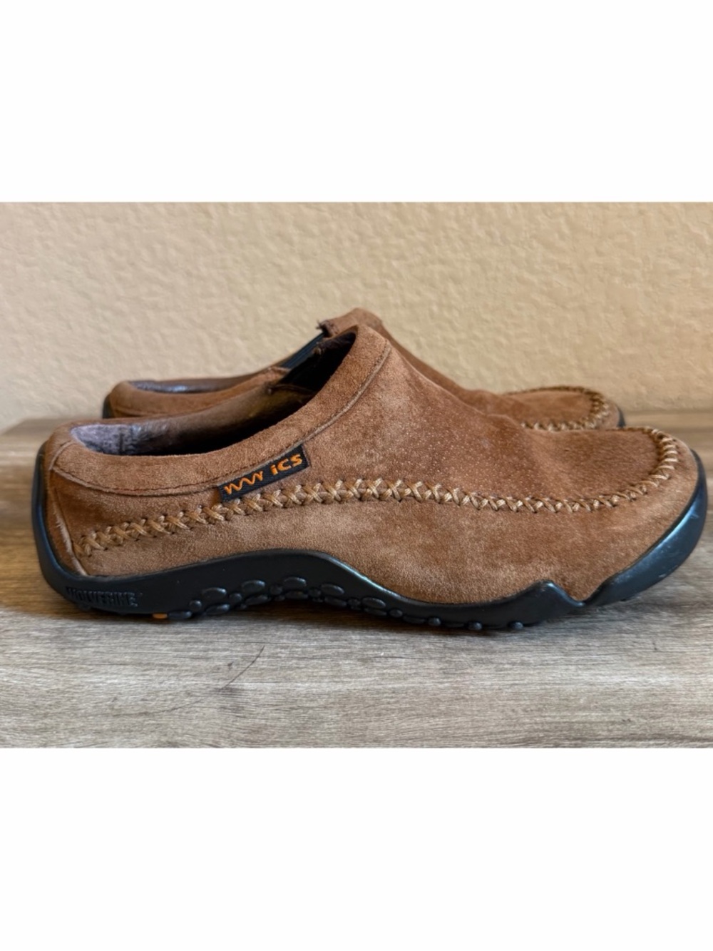 Wolverine iCS Fountain Clogs Brown Suede
